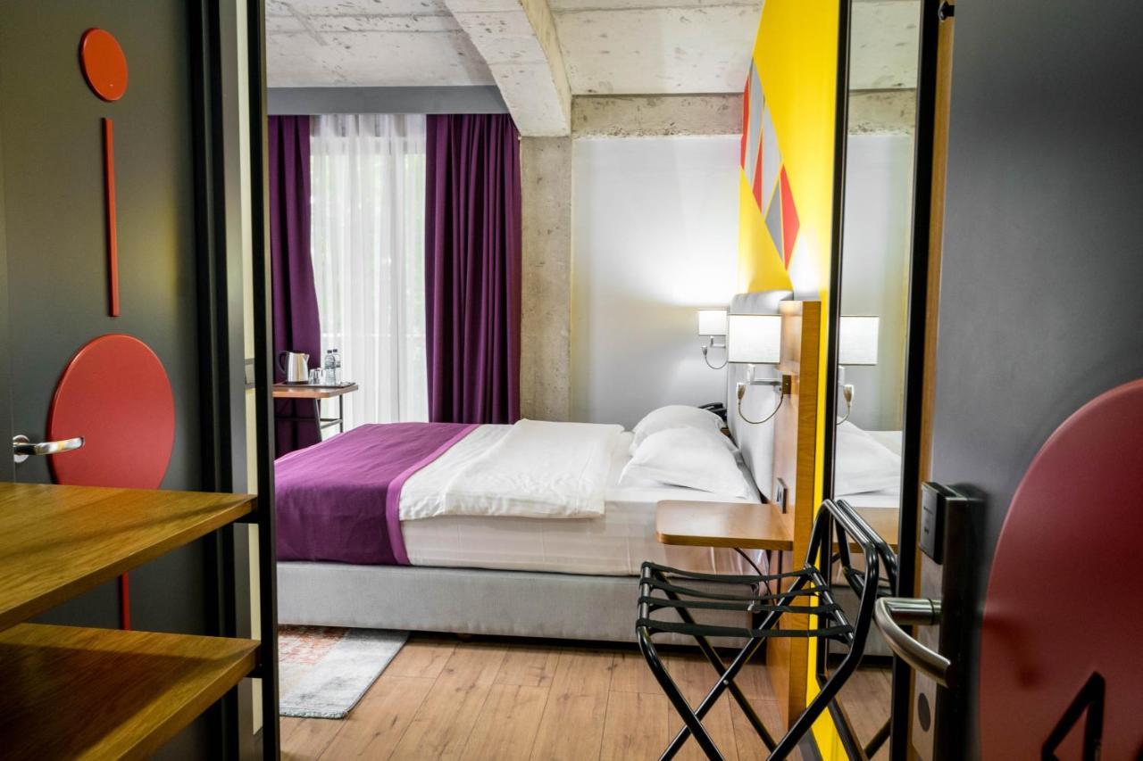 Hotel Adora Tbiliszi Kültér fotó