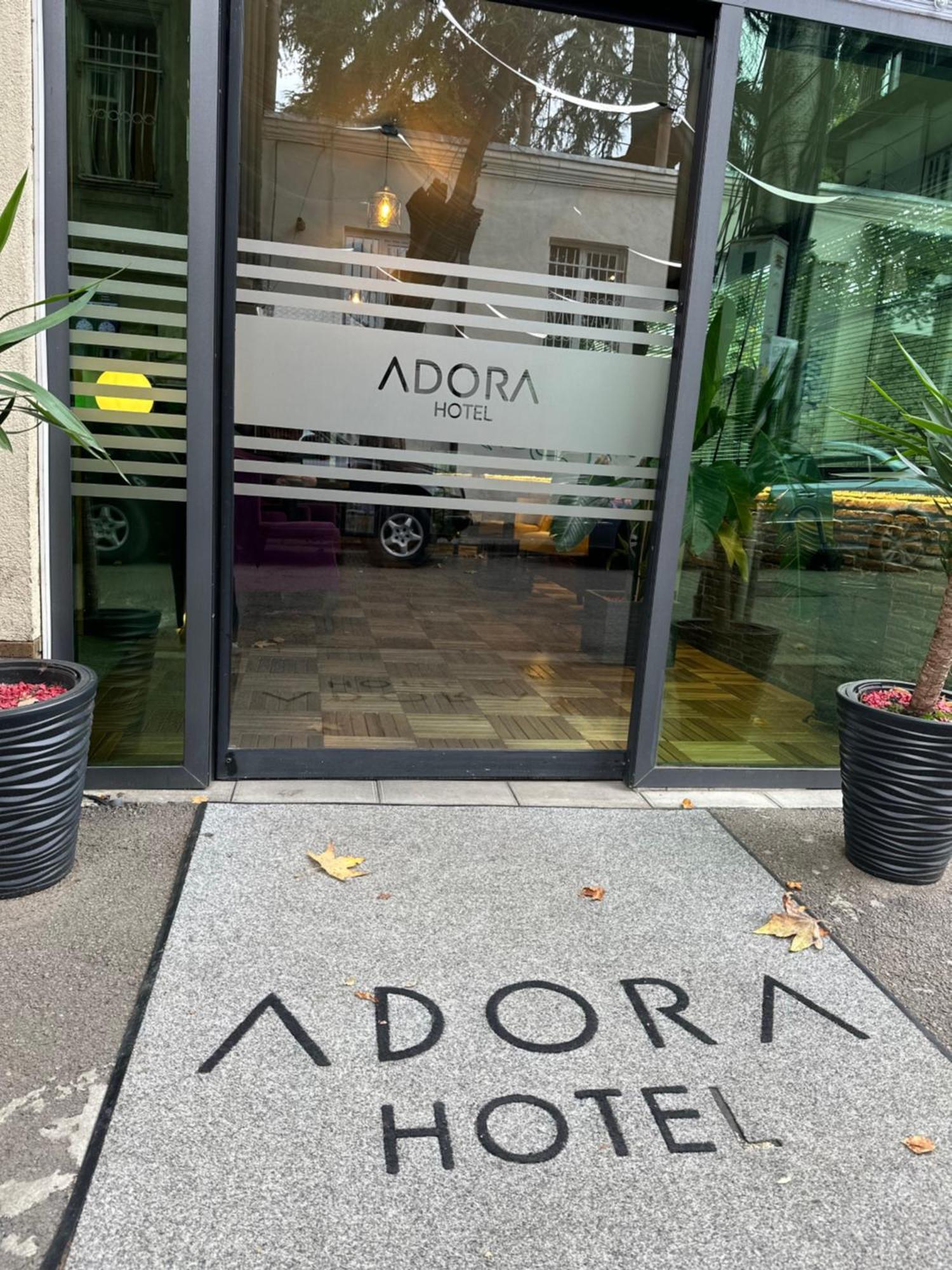 Hotel Adora Tbiliszi Kültér fotó